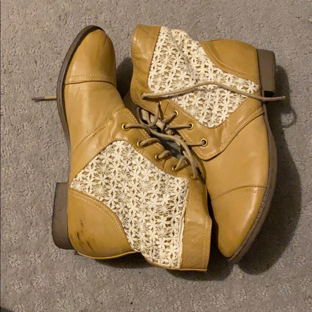 Cute Boots with Lace